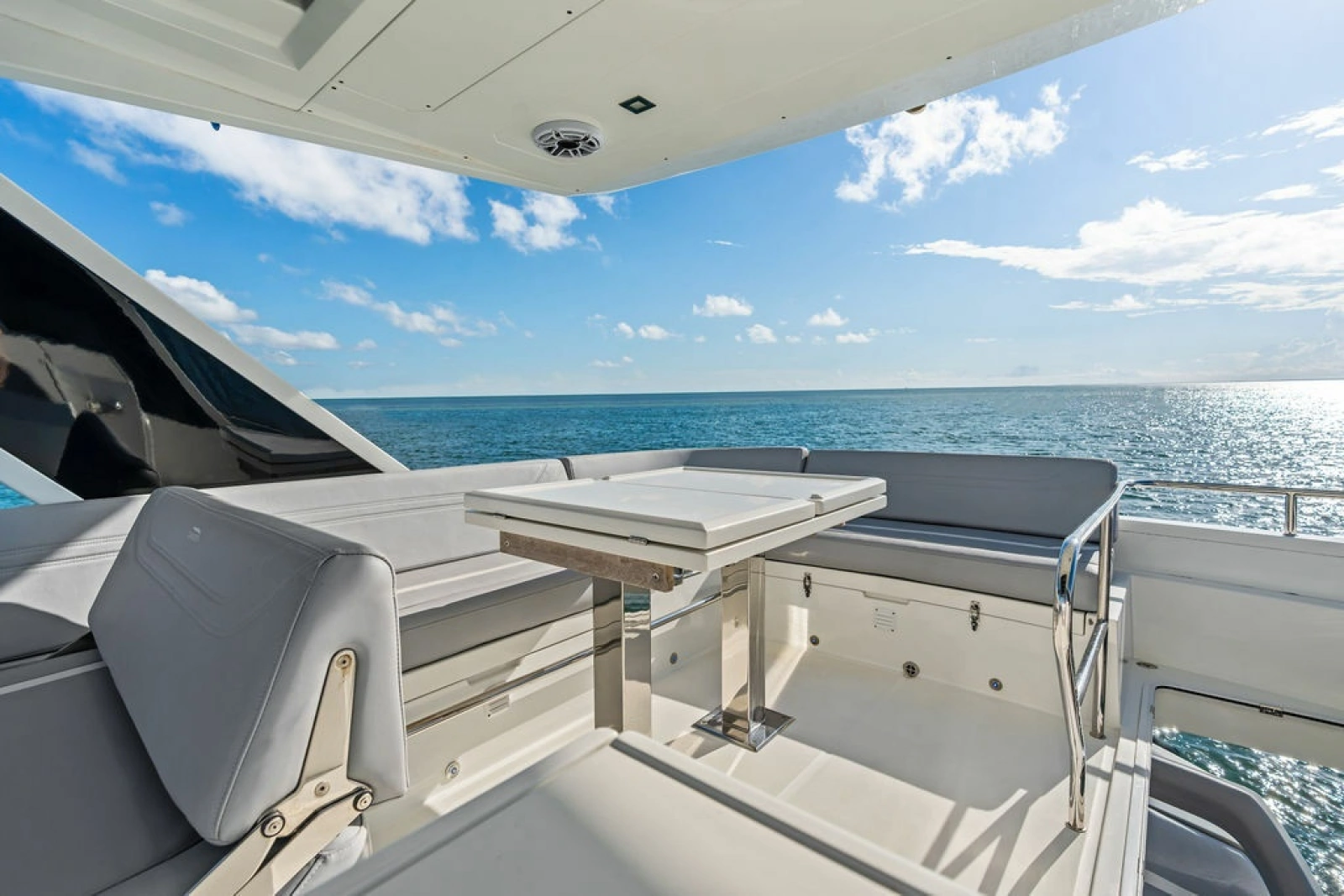 2021 Galeon 