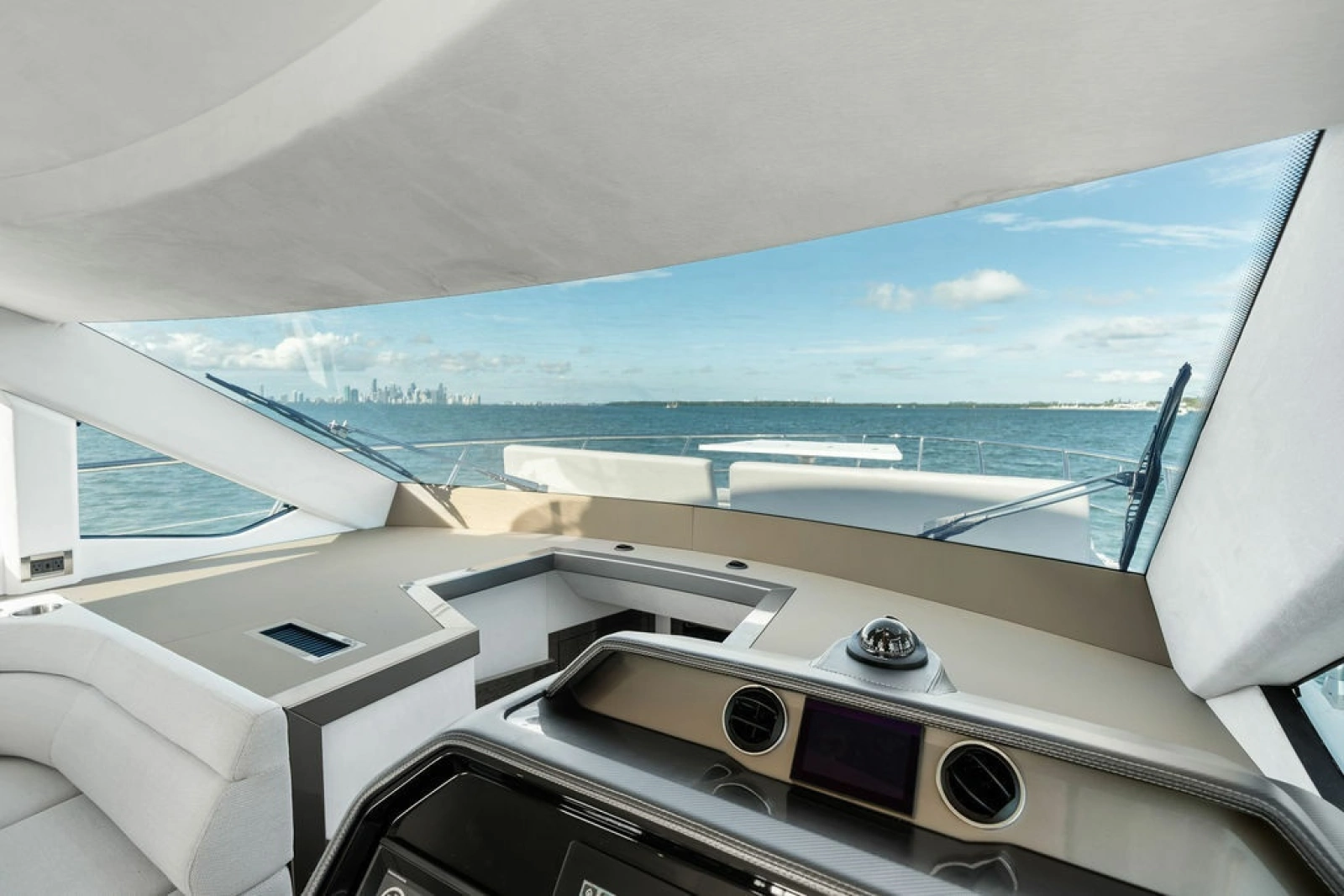 2021 Galeon 