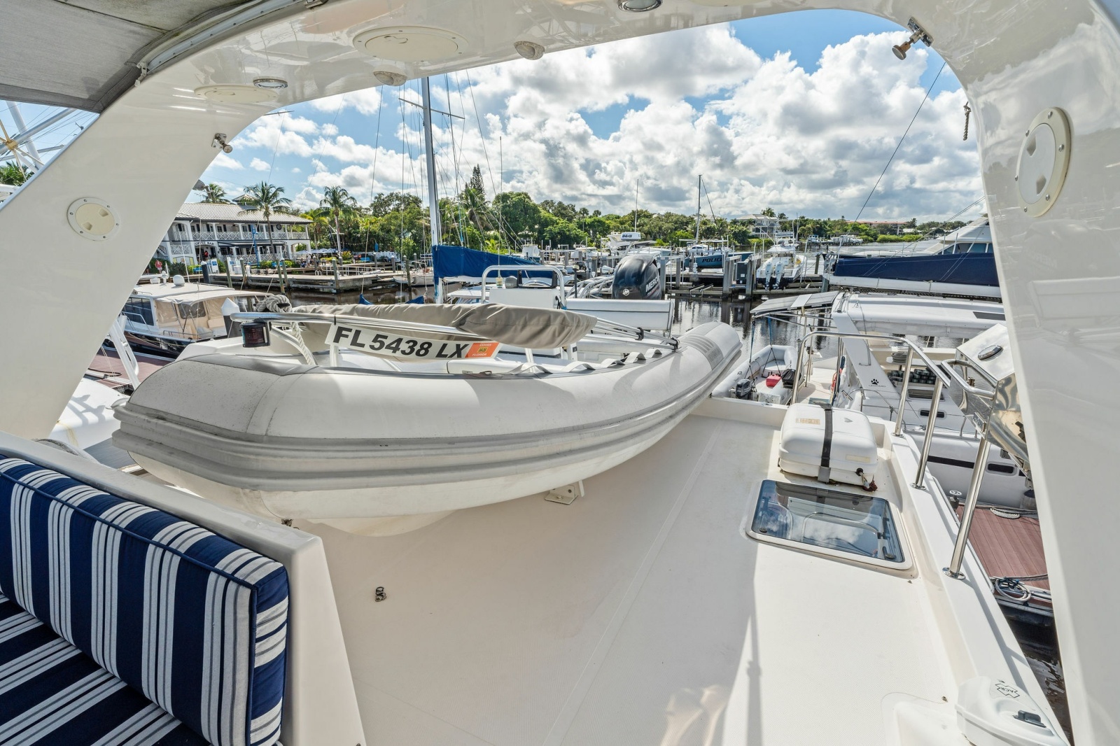2001 Pacific Mariner 65 — Lucky Lucky