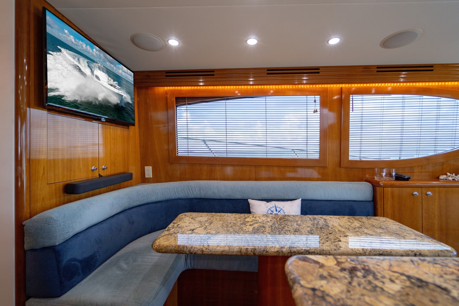 2004 Hatteras 54 Convertible — Knot So Fast
