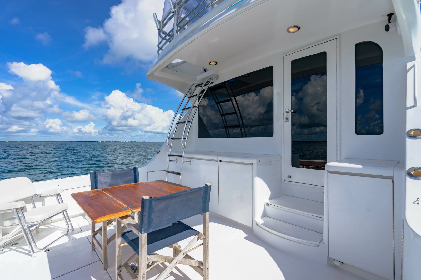 2004 Hatteras 54 Convertible