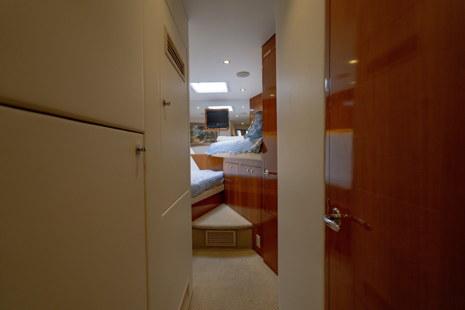 2004 Hatteras 54 Convertible