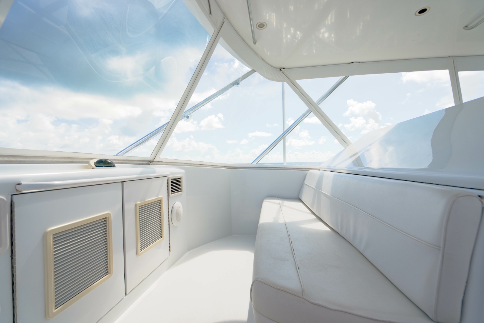 2004 Hatteras 54 Convertible — Knot So Fast