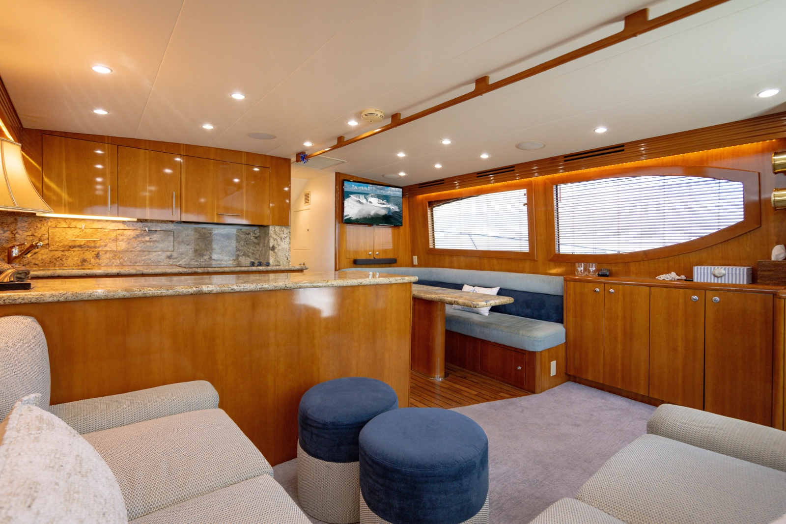 2004 Hatteras 54 Convertible