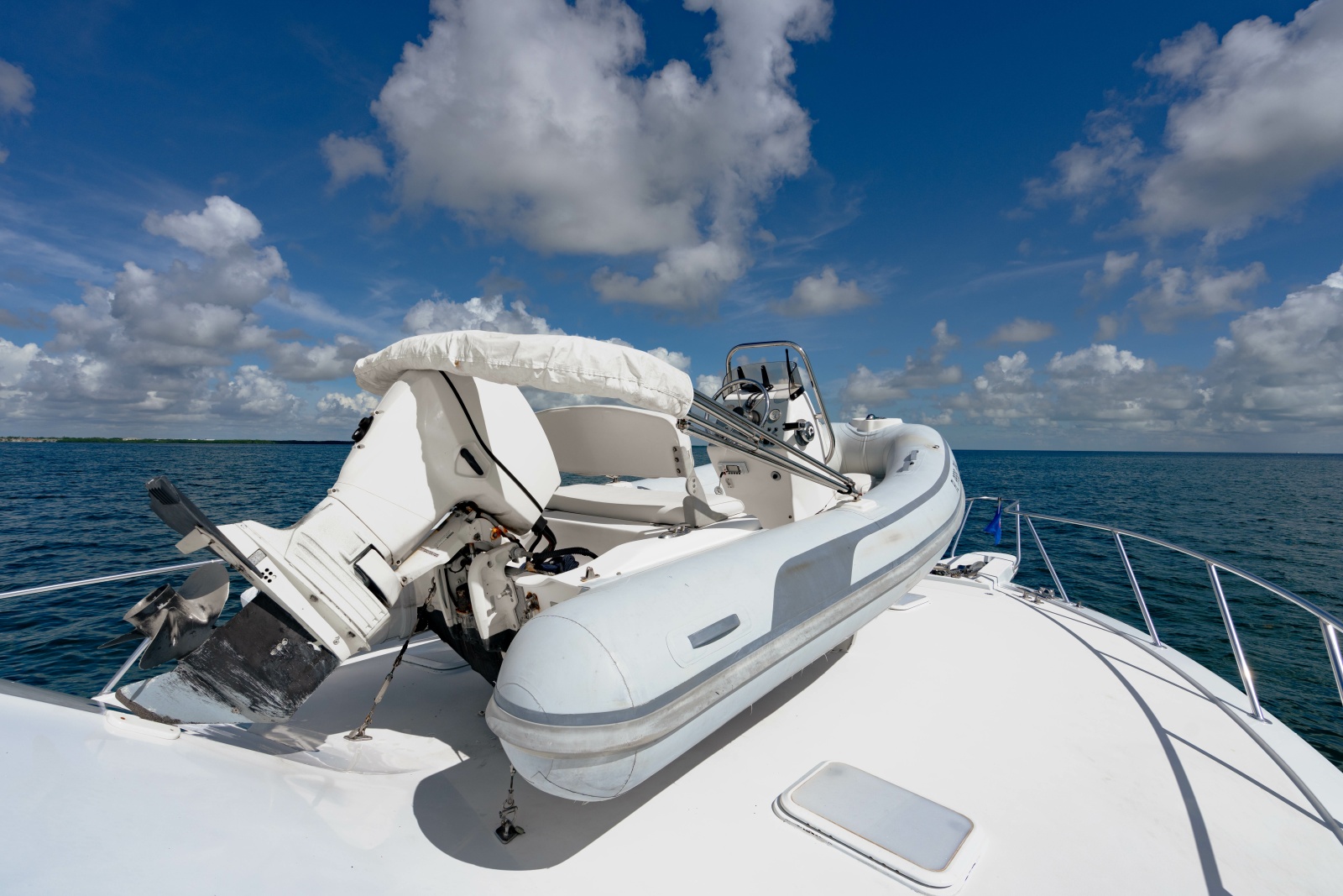 2004 Hatteras 54 Convertible — Knot So Fast