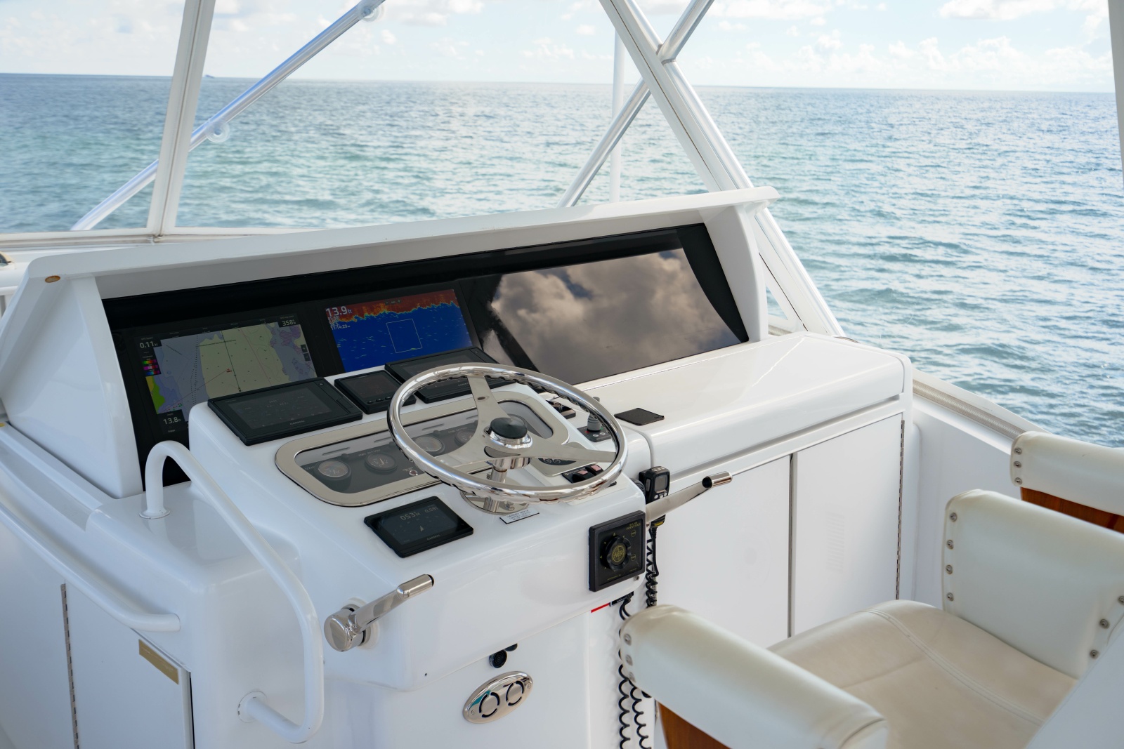 2004 Hatteras 54 Convertible — Knot So Fast