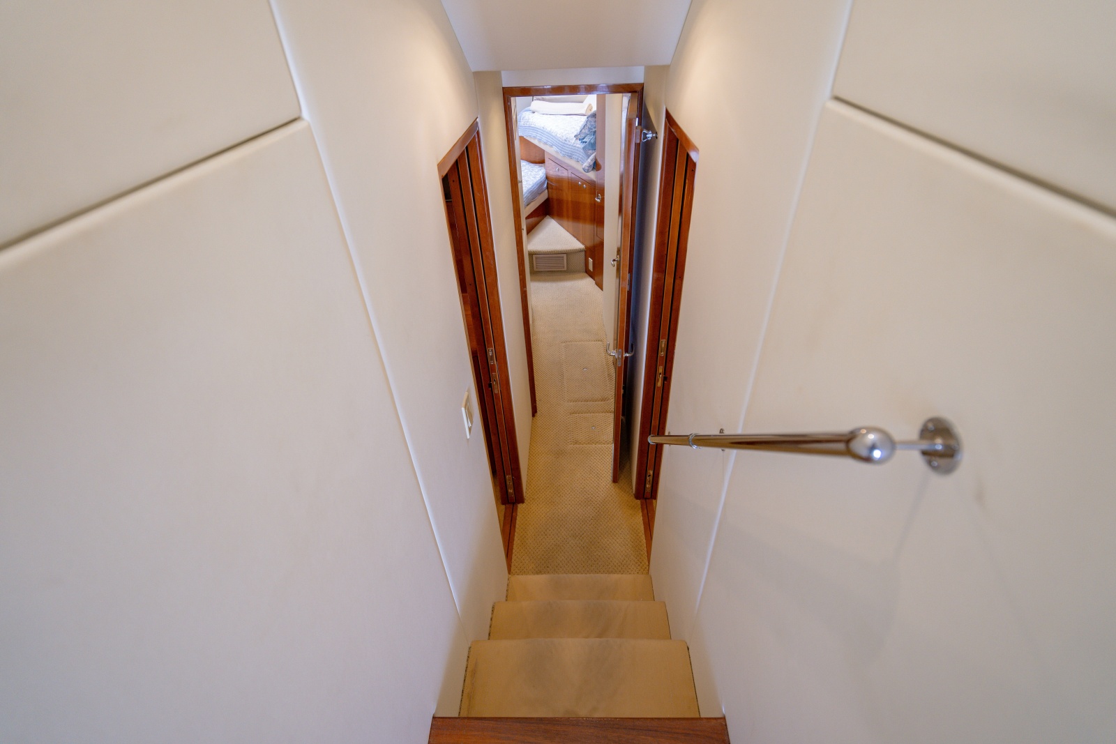 2004 Hatteras 54 Convertible — Knot So Fast