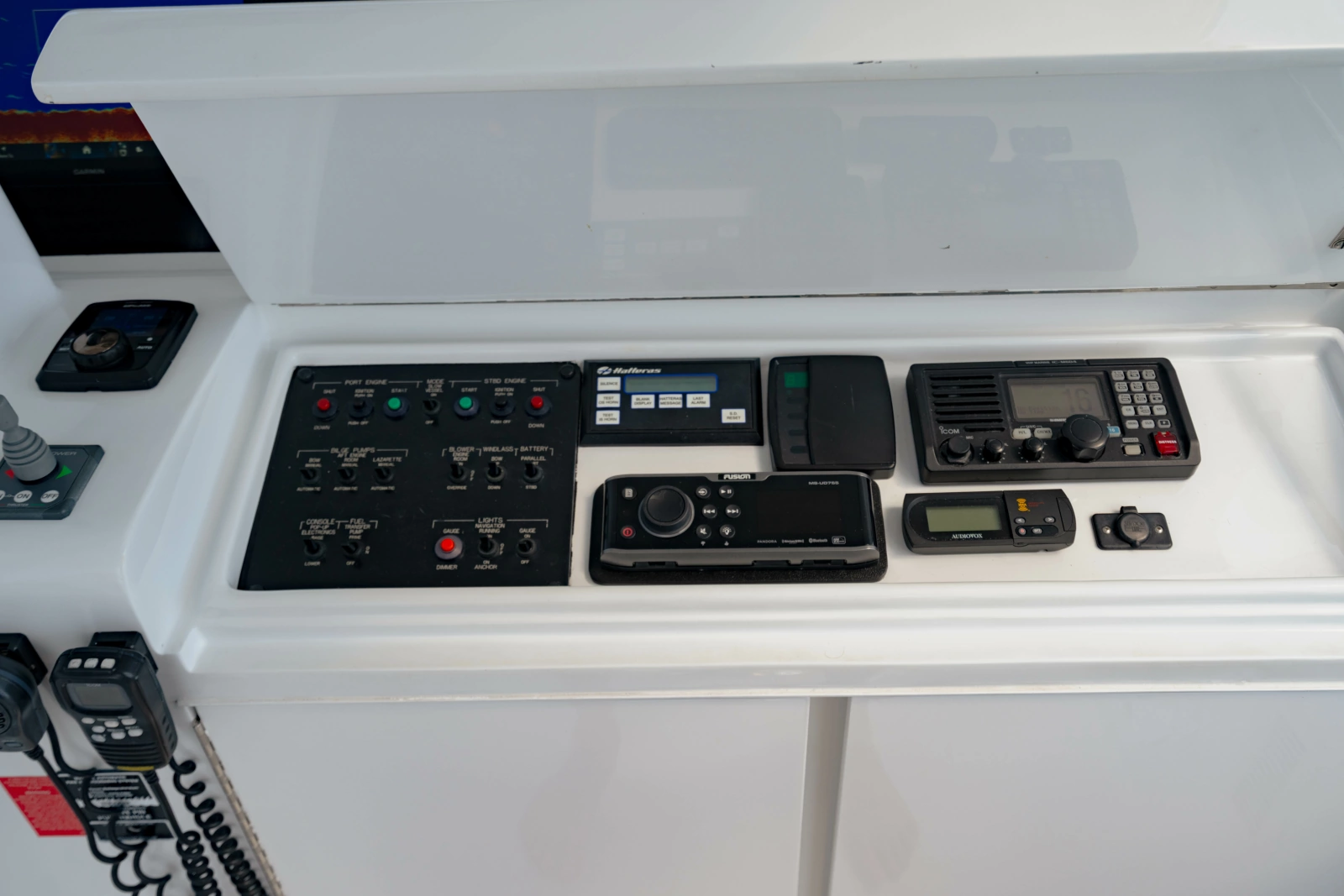 2004 Hatteras 54 Convertible