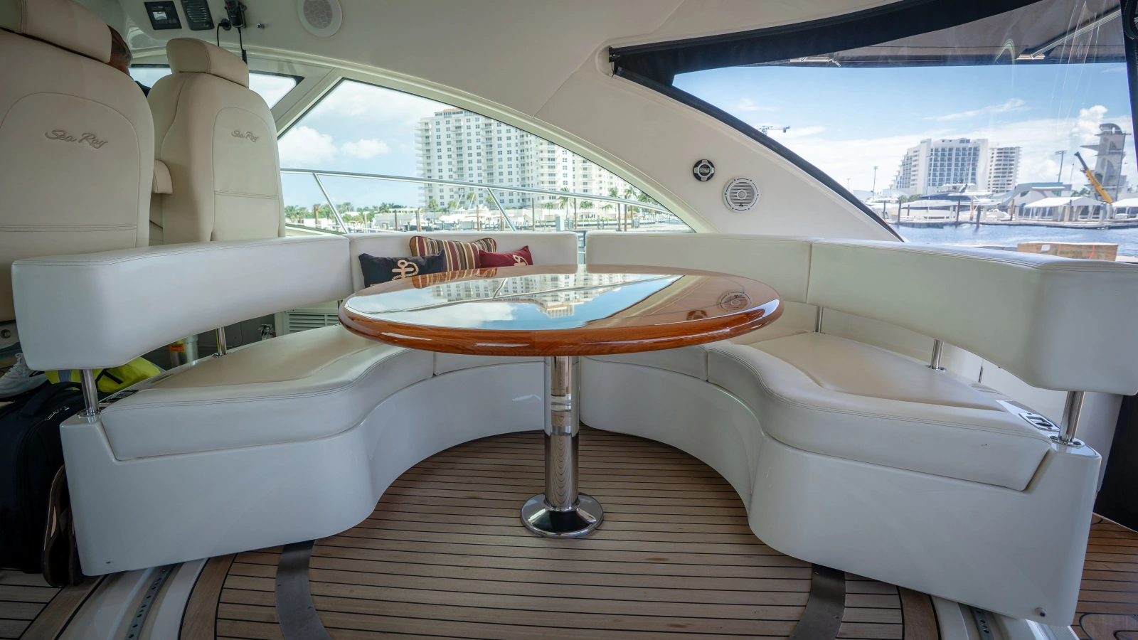 2012 Sea Ray 580 Sundancer