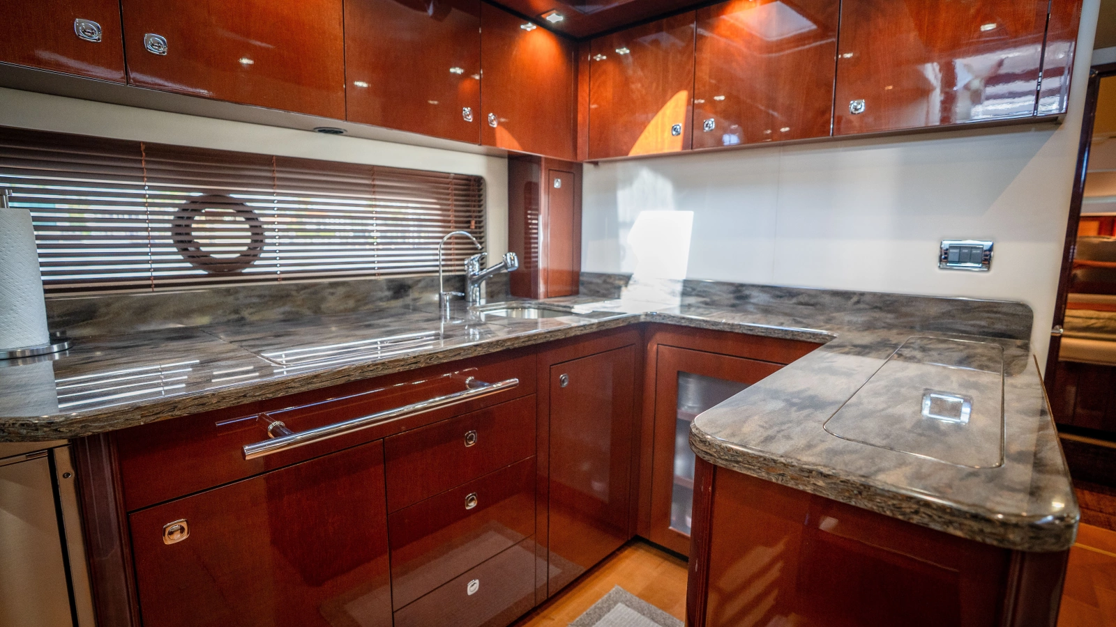 2012 Sea Ray 580 Sundancer