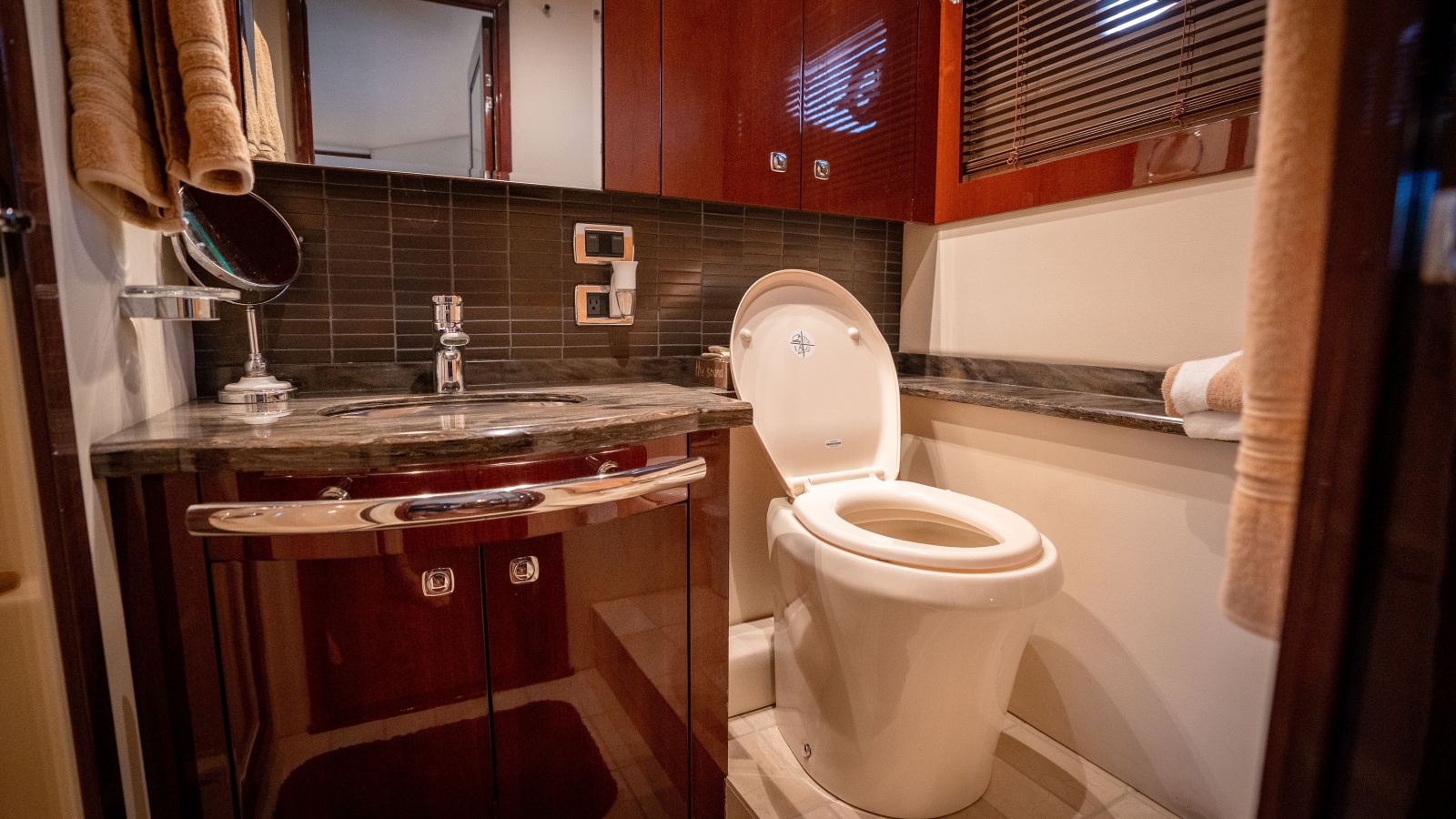 2012 Sea Ray 580 Sundancer
