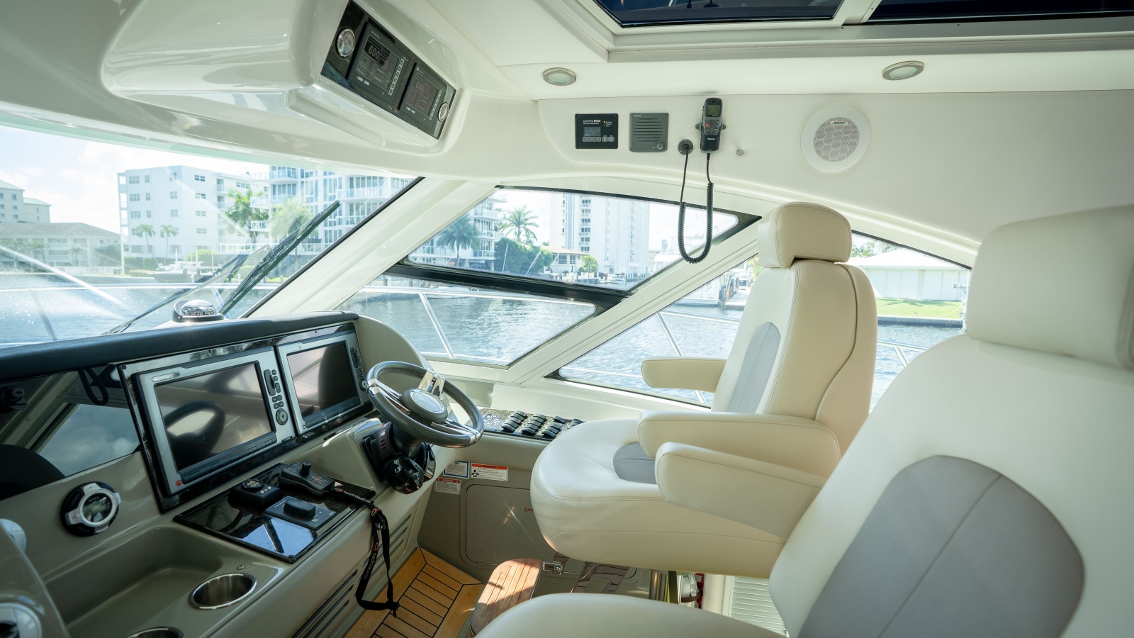 2012 Sea Ray 580 Sundancer