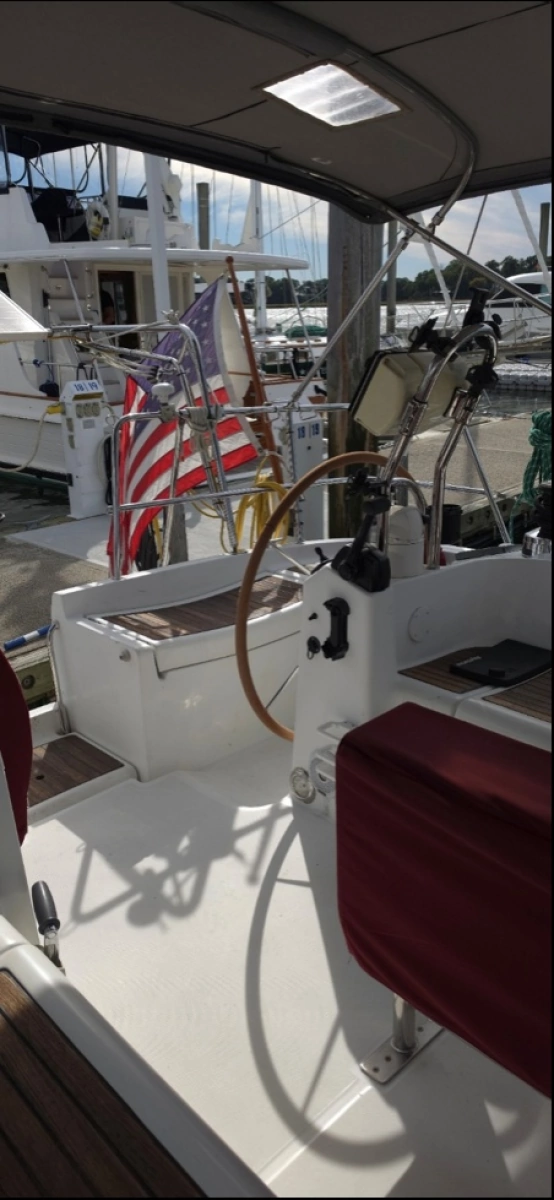 2005 Beneteau 