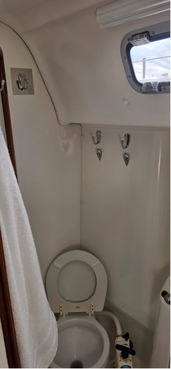 2005 Beneteau 
