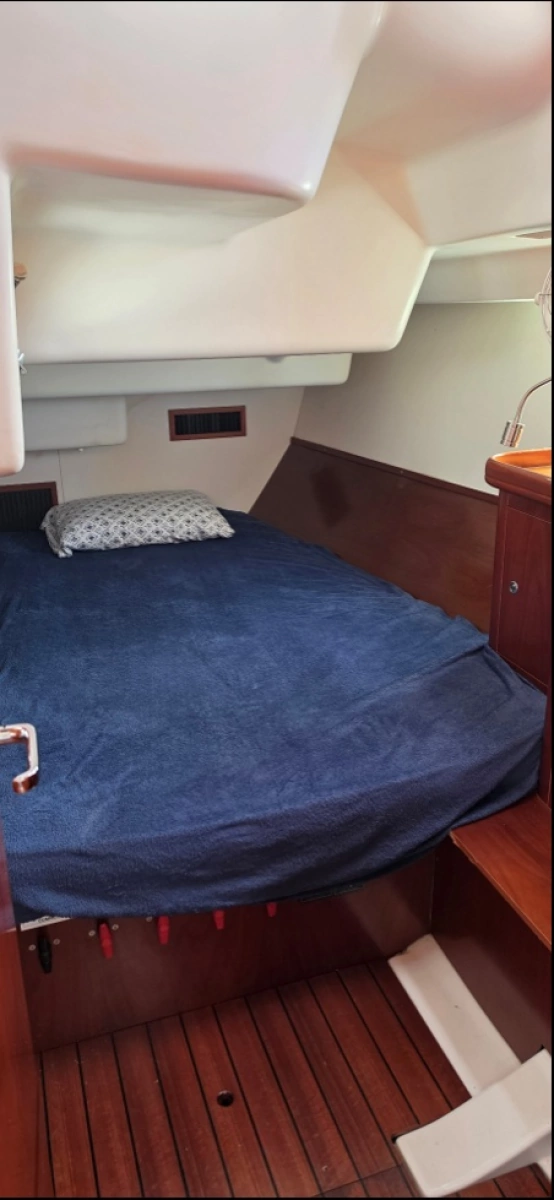 2005 Beneteau 