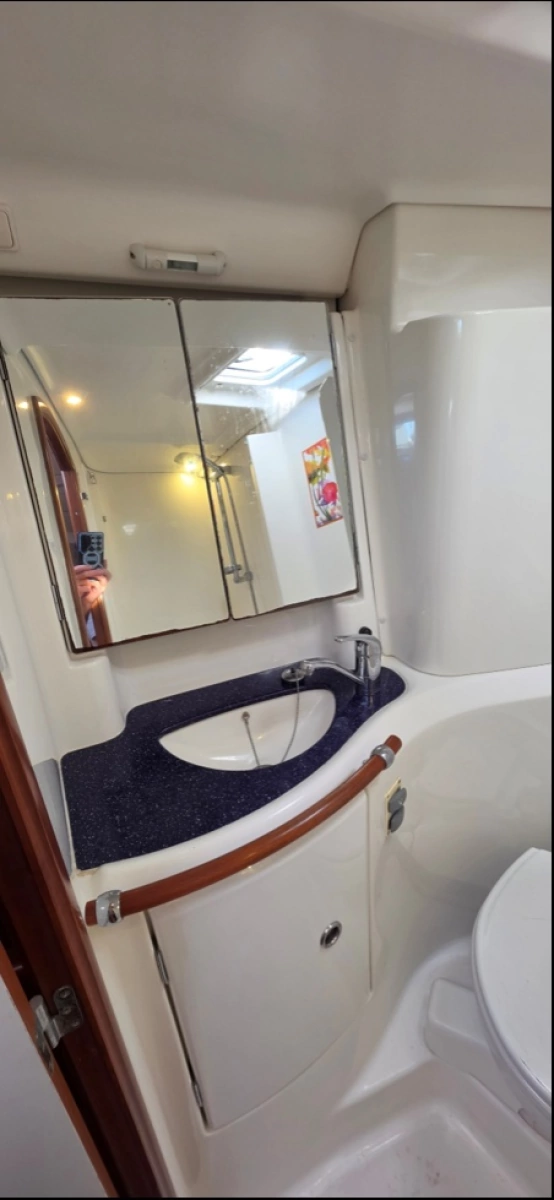 2005 Beneteau 
