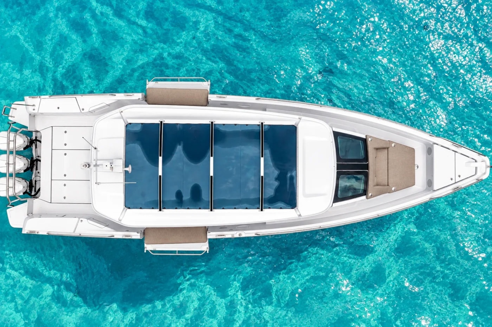 2025 Axopar 45 Cross Top