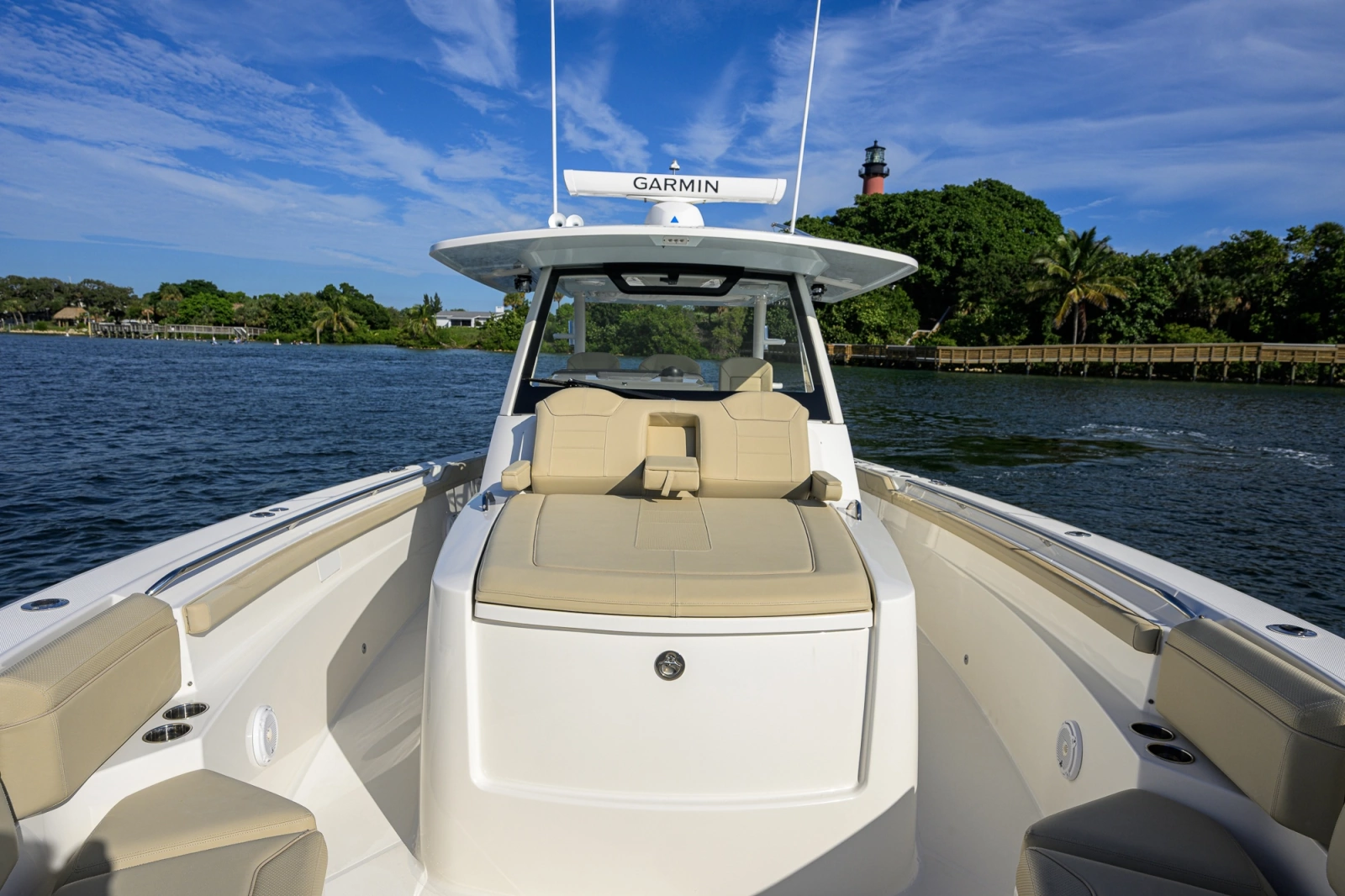 2020 Pursuit S 368 Sport