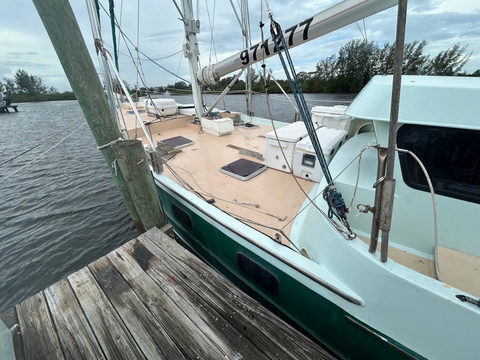 1990 Custom 57 Fishing — Viking Freedom