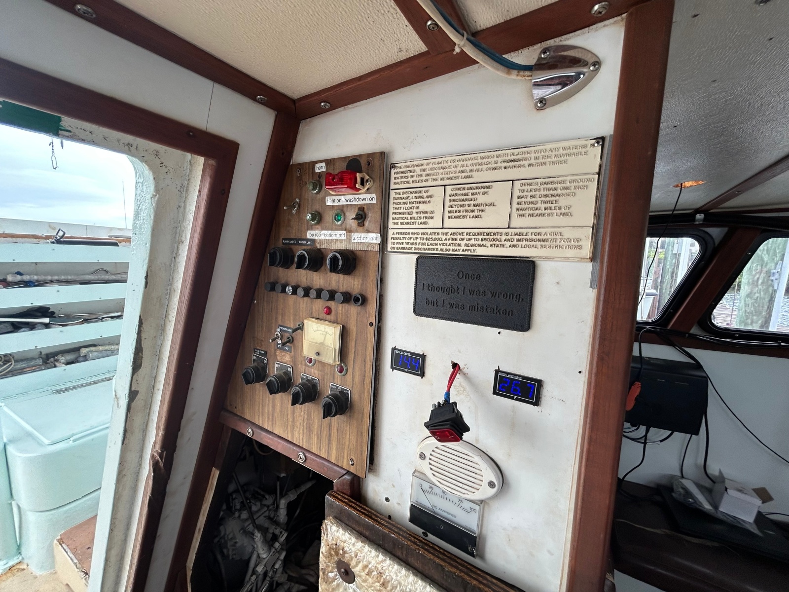 1990 Custom 57 Fishing — Viking Freedom