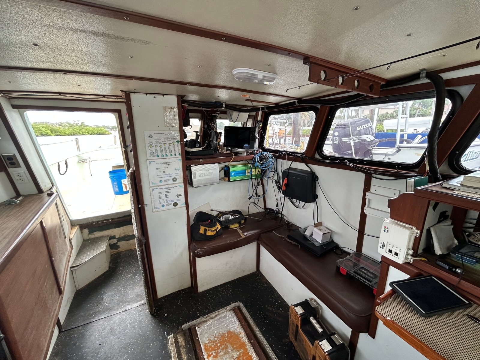 1990 Custom 57 Fishing — Viking Freedom