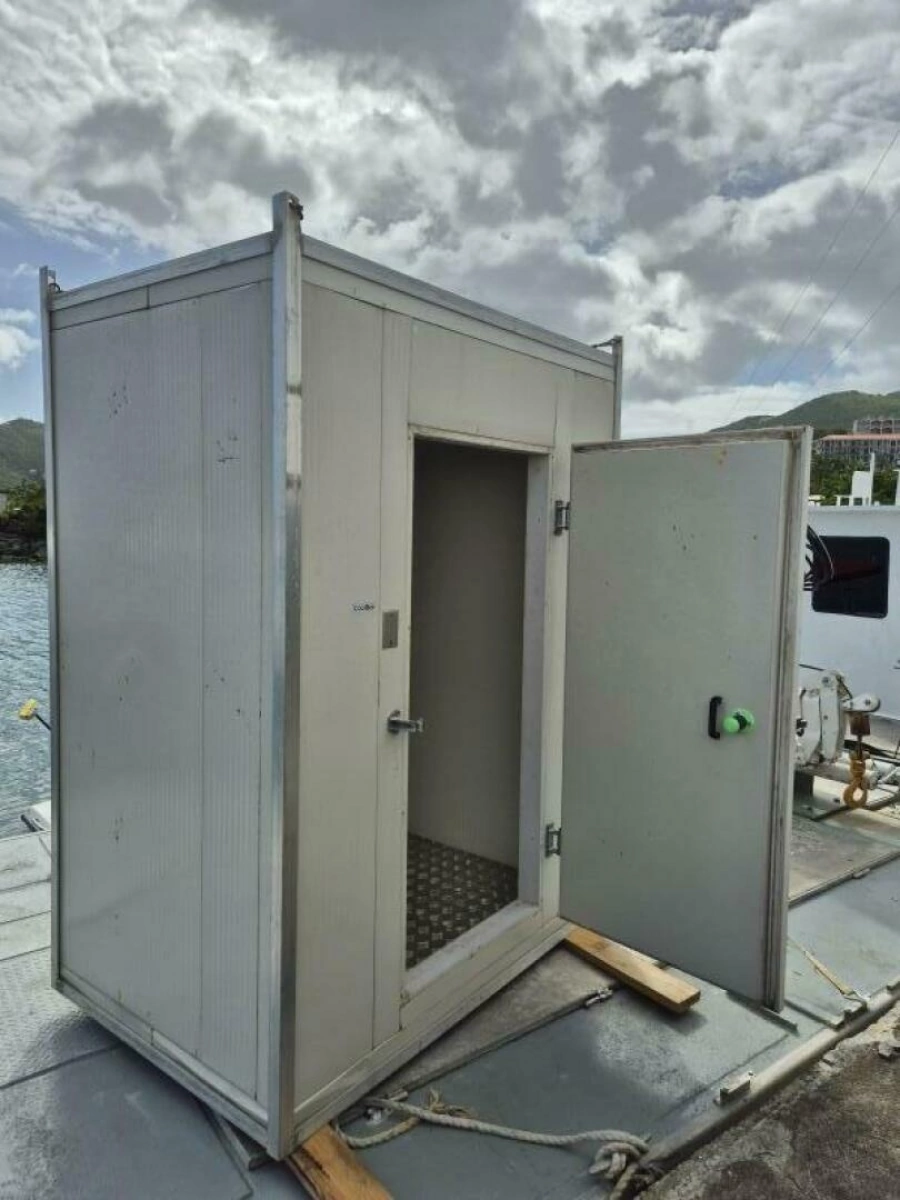 1985 Custom Aluminum Barge