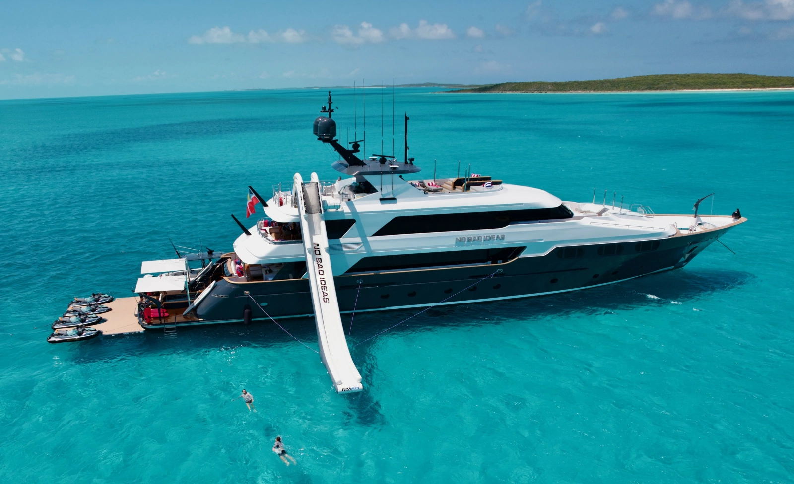 2000 Trinity Yachts 