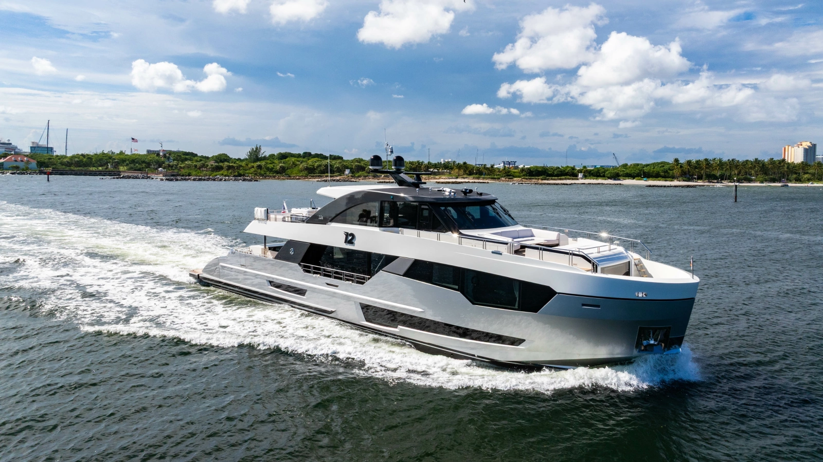 2023 Ocean Alexander 32 Explorer