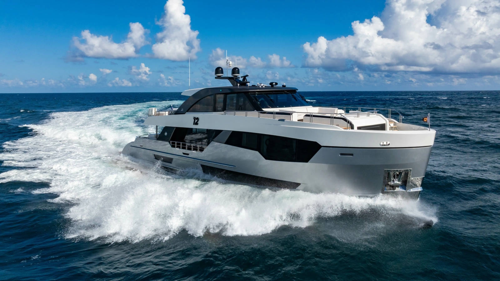 2023 Ocean Alexander 32 Explorer