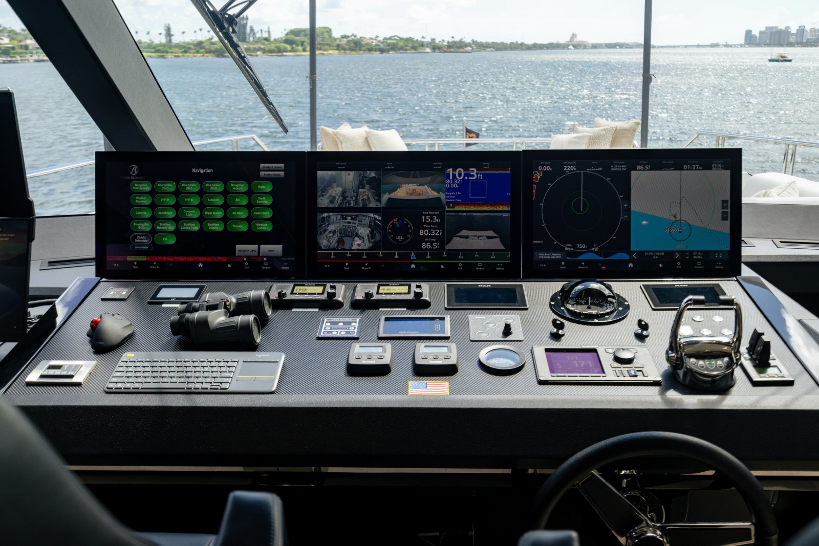 2023 Ocean Alexander 32 Explorer