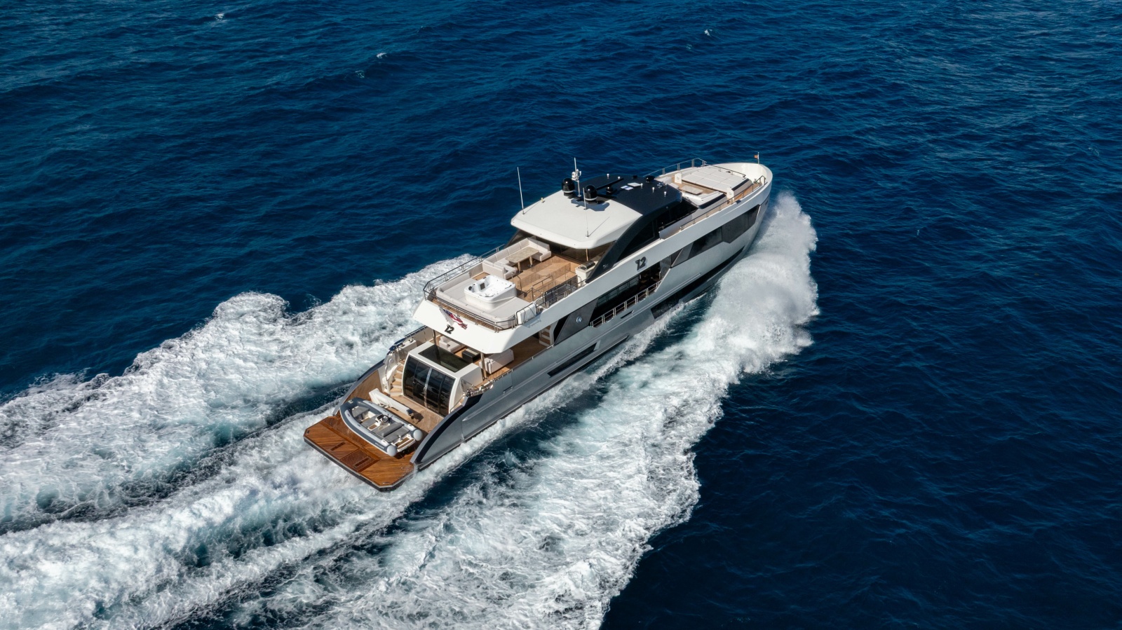 2023 Ocean Alexander 32 Explorer