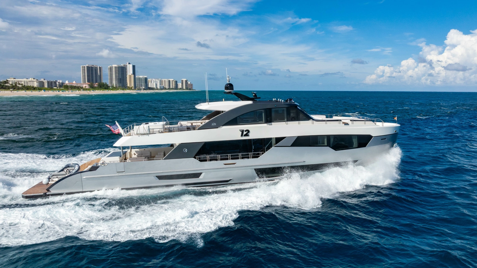 2023 Ocean Alexander 32 Explorer