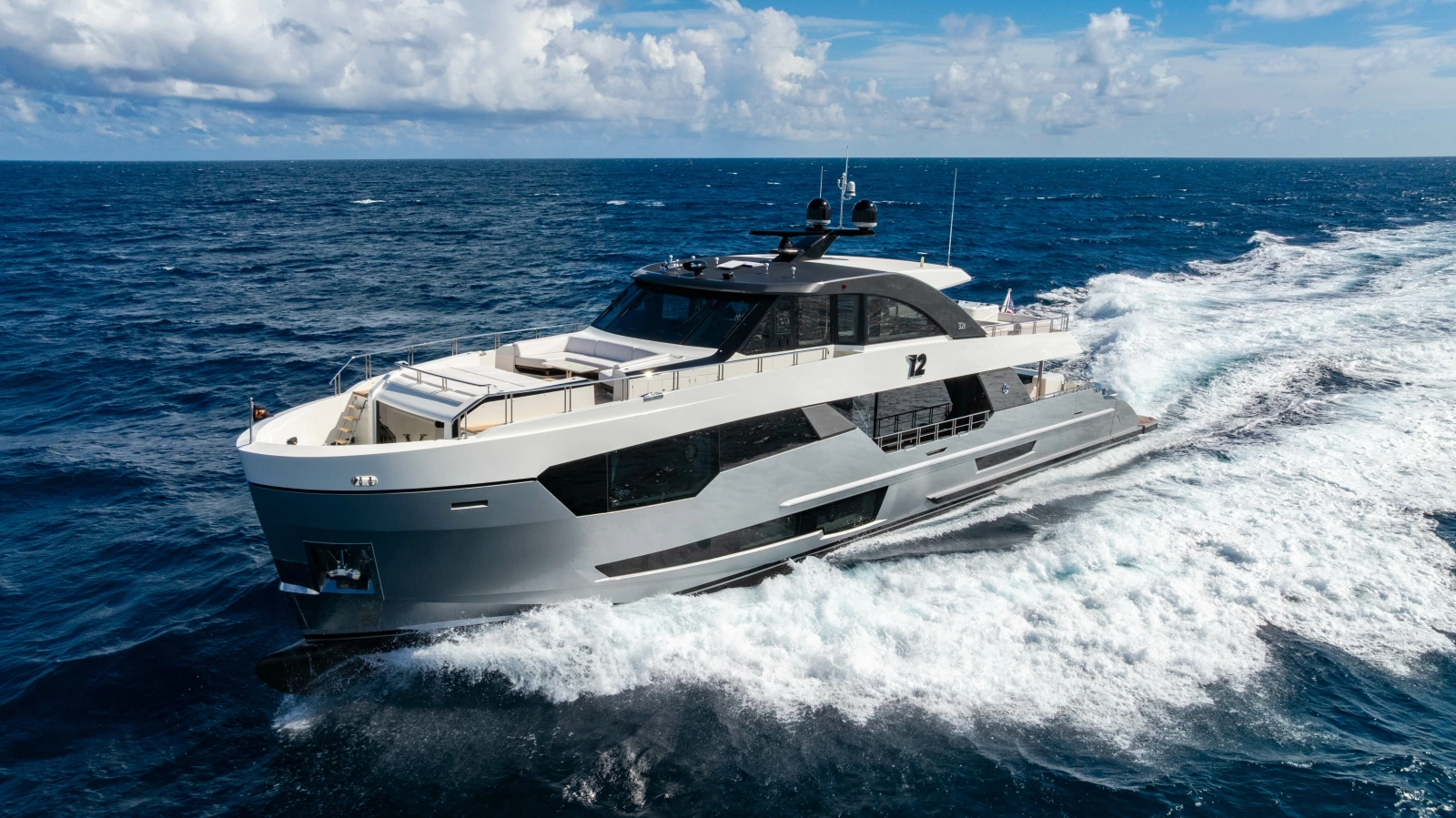 2023 Ocean Alexander 32 Explorer