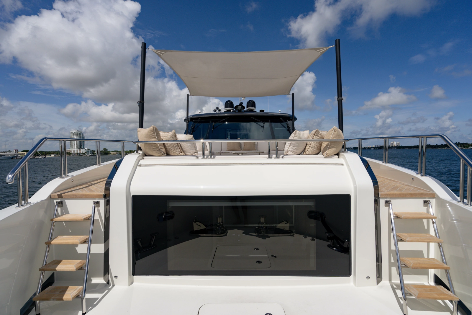 2023 Ocean Alexander 32 Explorer