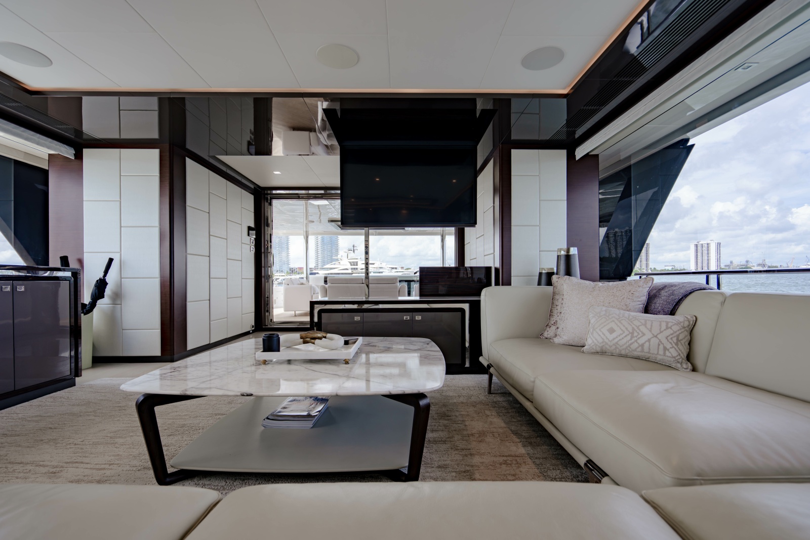 2023 Ocean Alexander 32 Explorer
