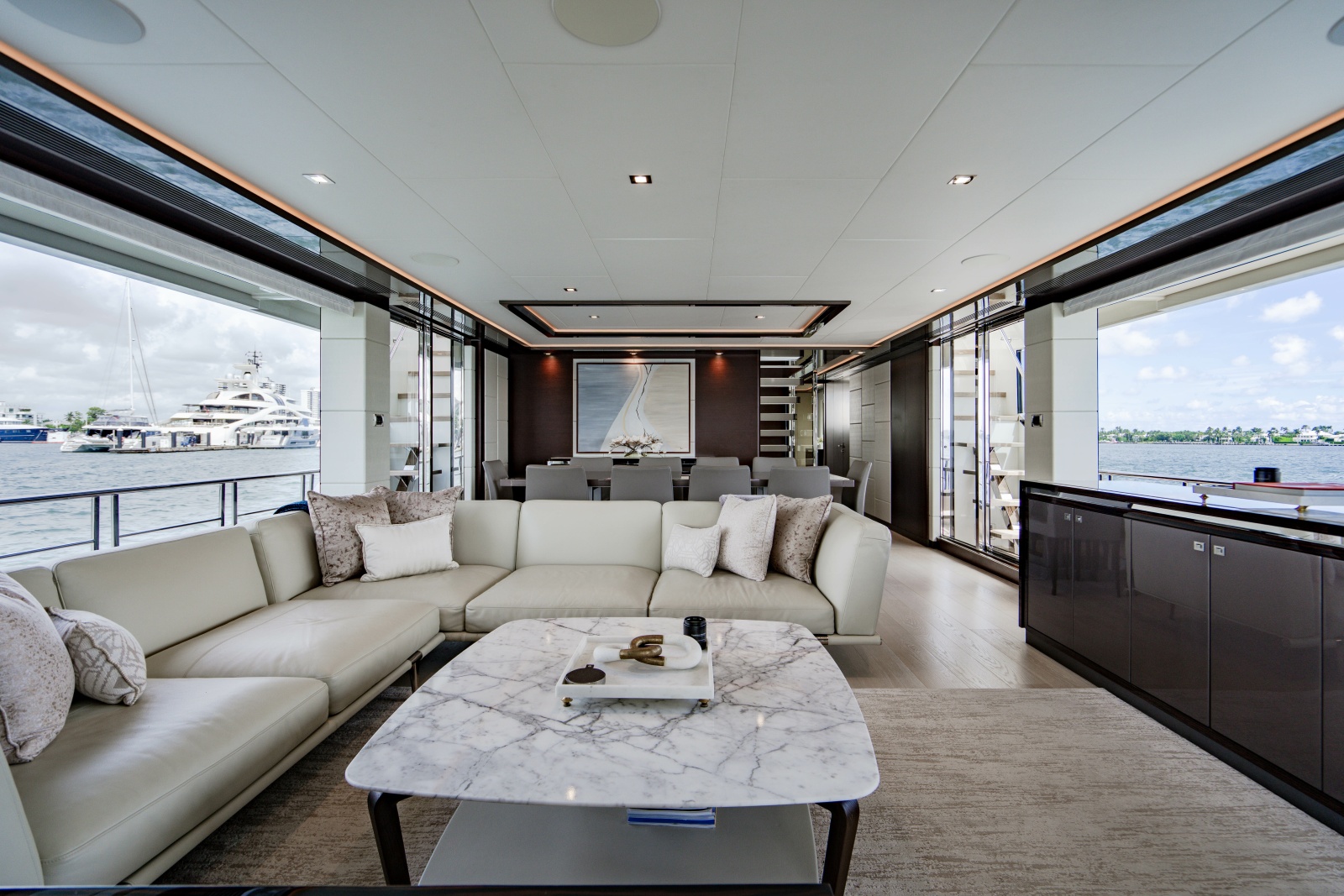 2023 Ocean Alexander 32 Explorer