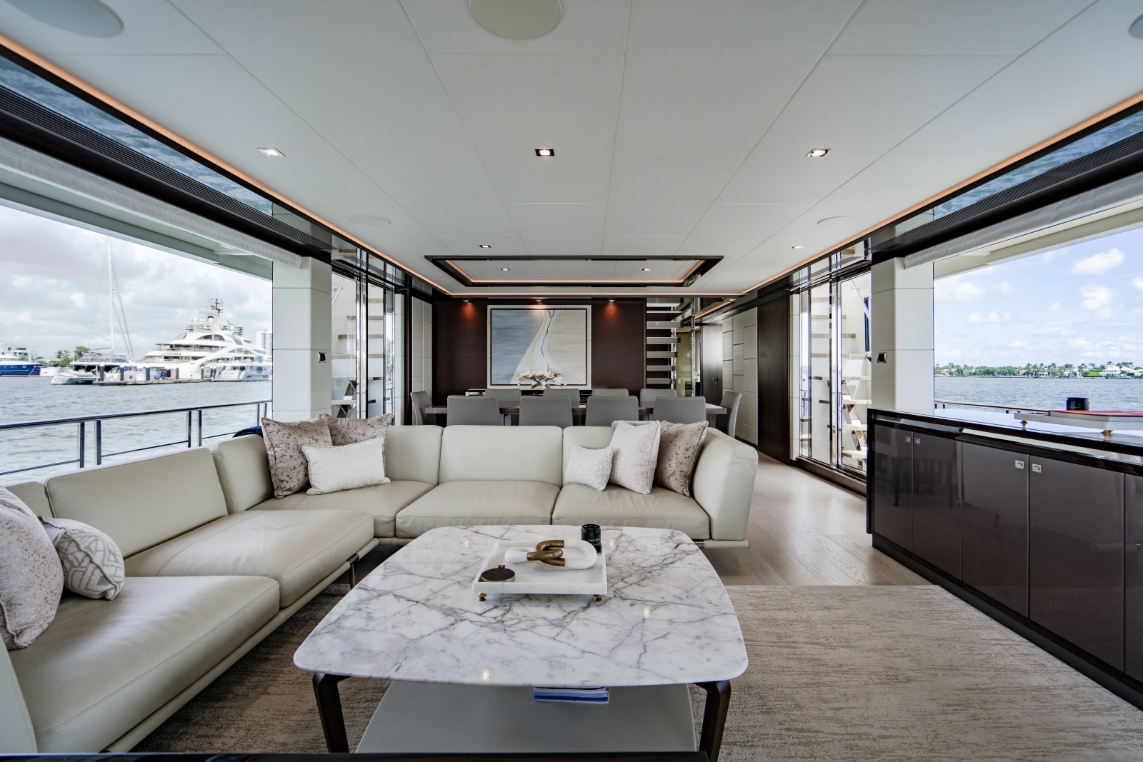 2023 Ocean Alexander 32 Explorer