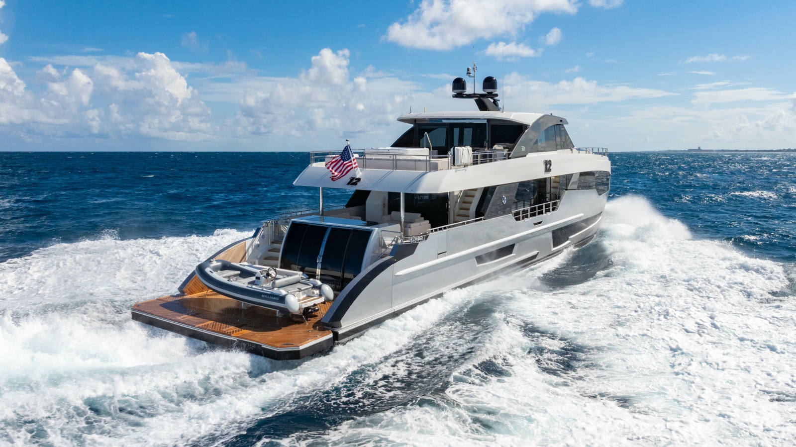 2023 Ocean Alexander 32 Explorer