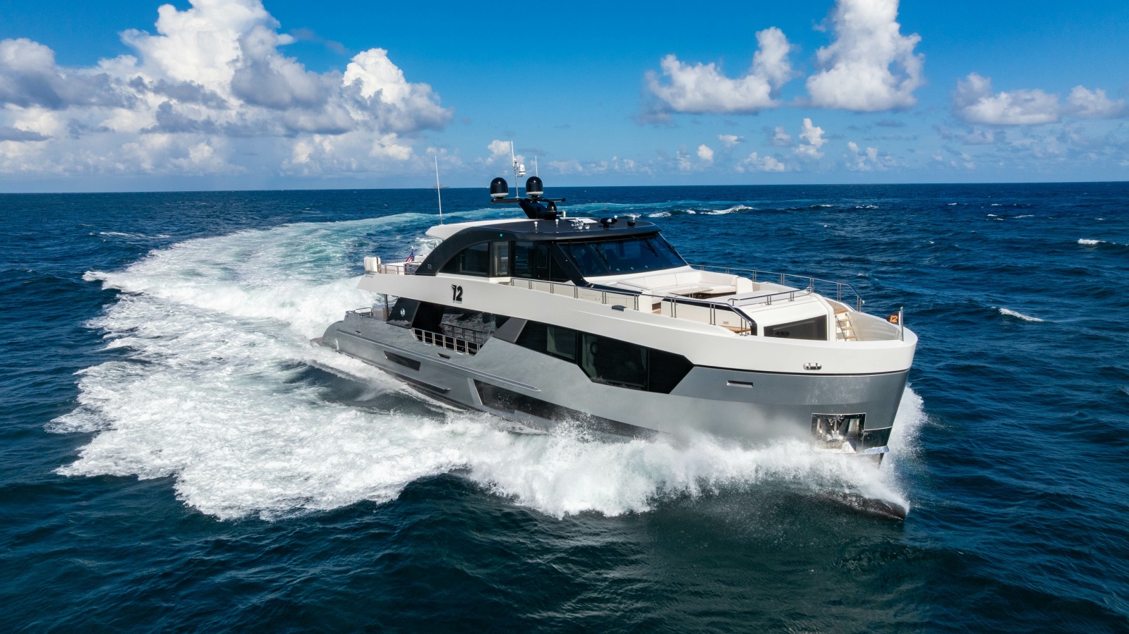 2023 Ocean Alexander 32 Explorer