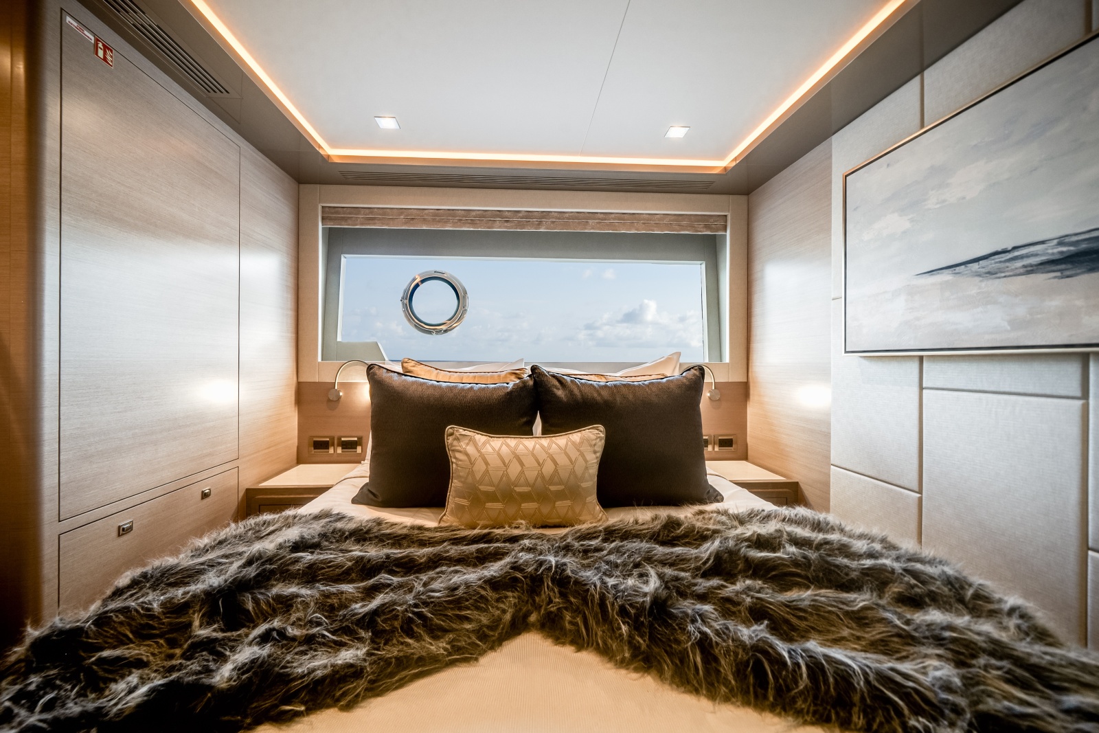 2024 Ocean Alexander 30R