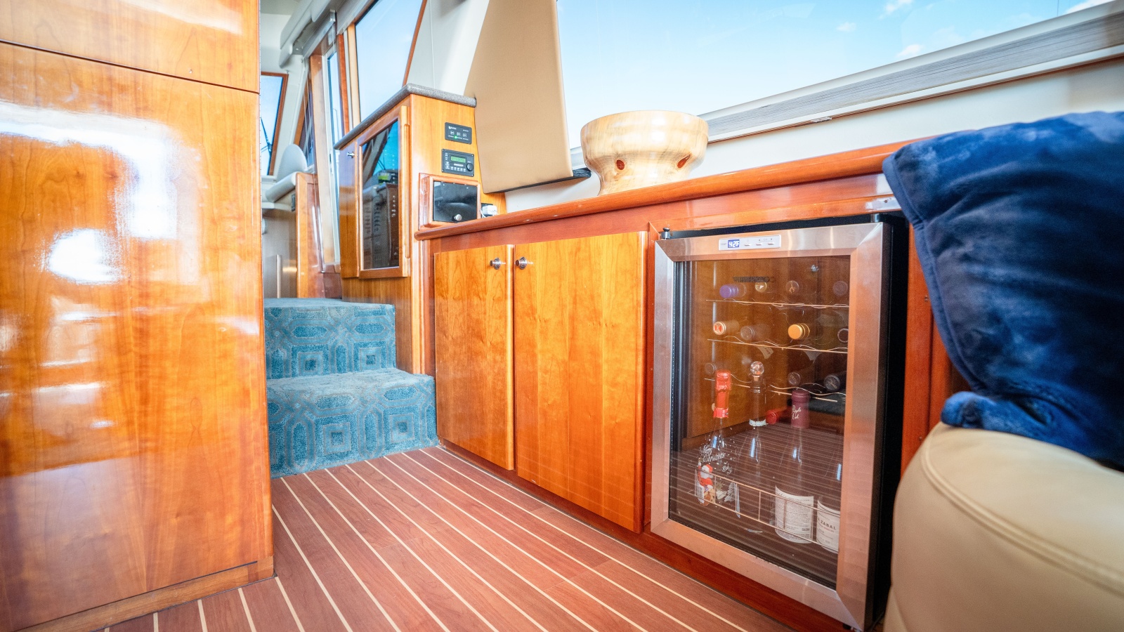 2008 Navigator 5100 Motor Yacht — BEAUCOUP