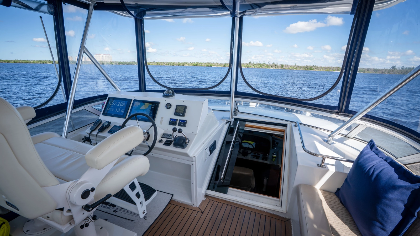 2008 Navigator 5100 Motor Yacht