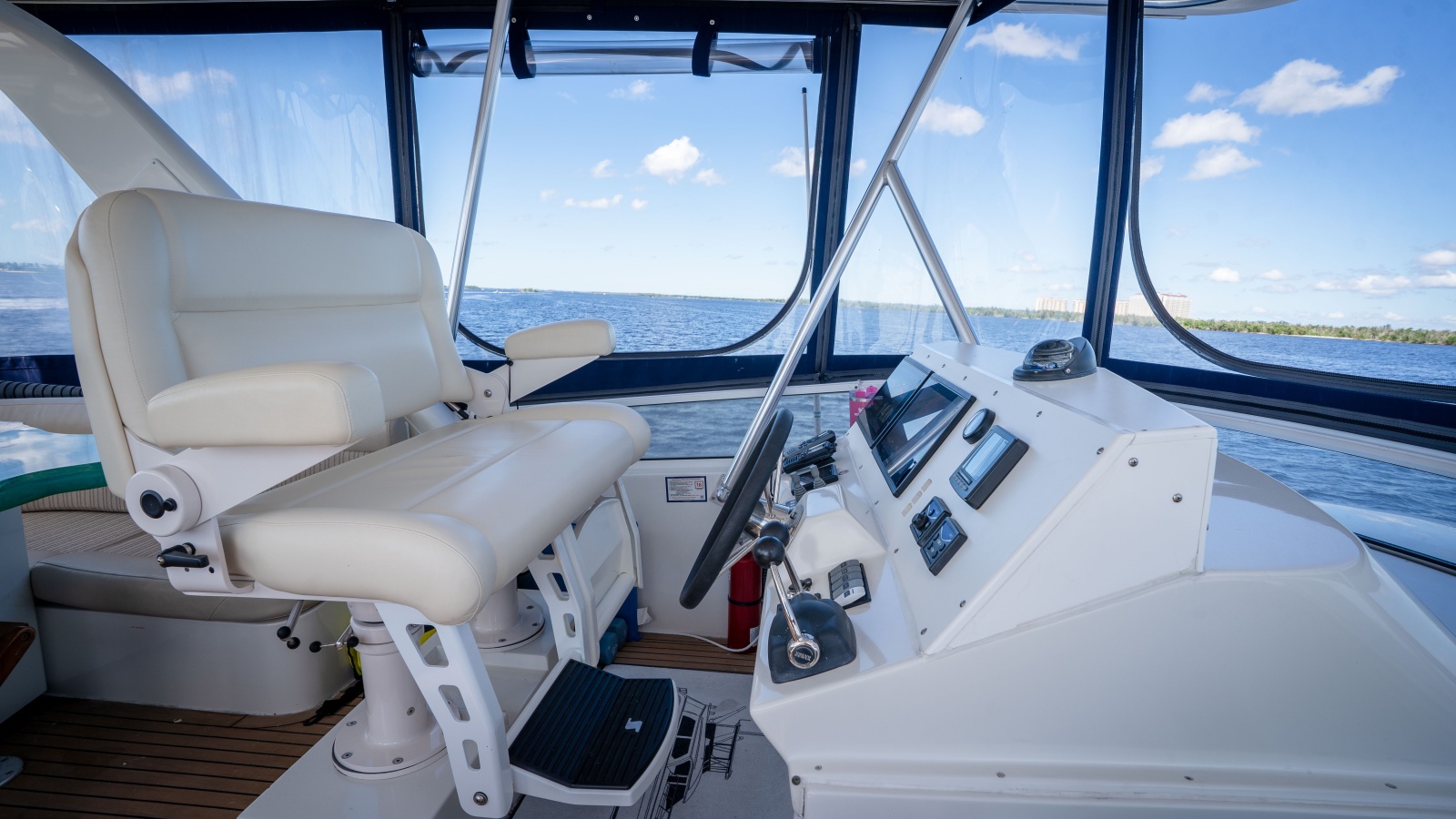 2008 Navigator 5100 Motor Yacht — BEAUCOUP