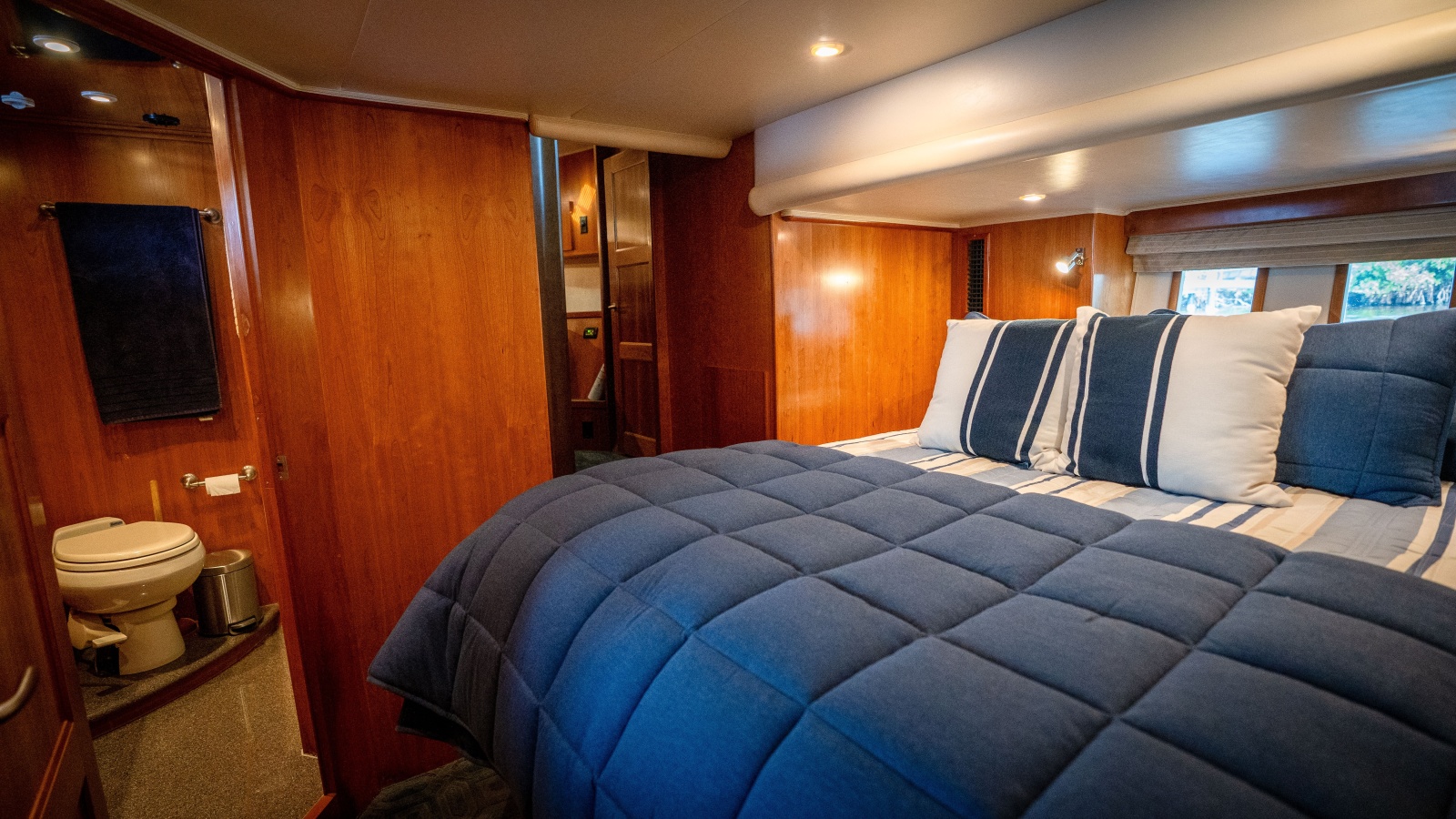 2008 Navigator 5100 Motor Yacht — BEAUCOUP