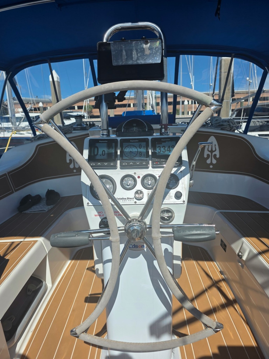 2003 Catalina 350