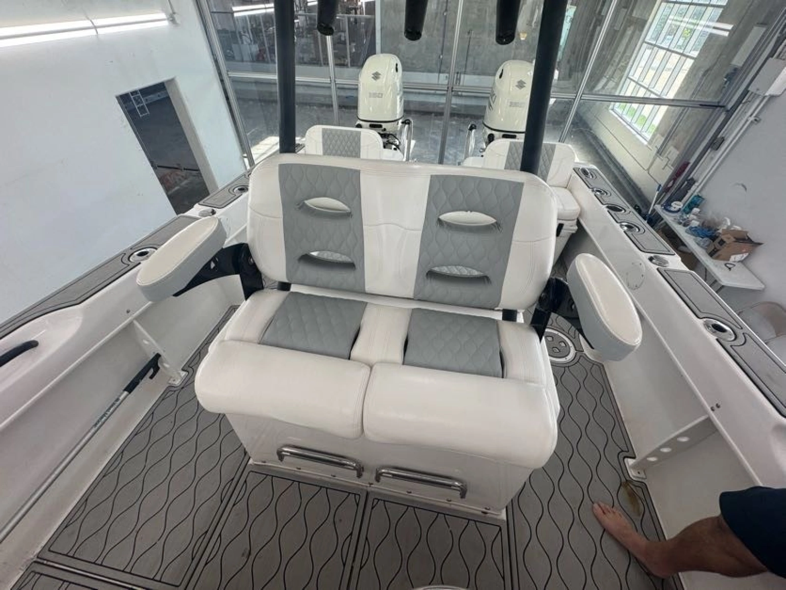 2020 Twin Vee 26 Viva SE