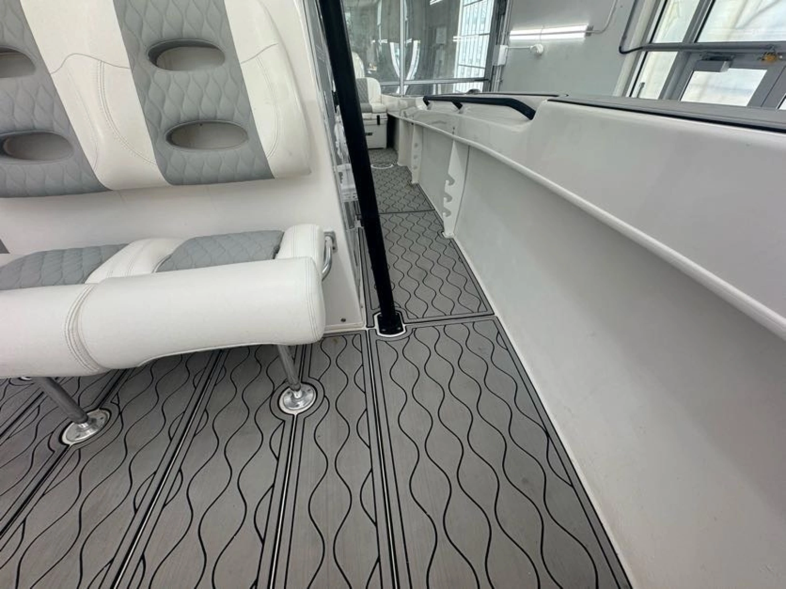 2020 Twin Vee 26 Viva SE