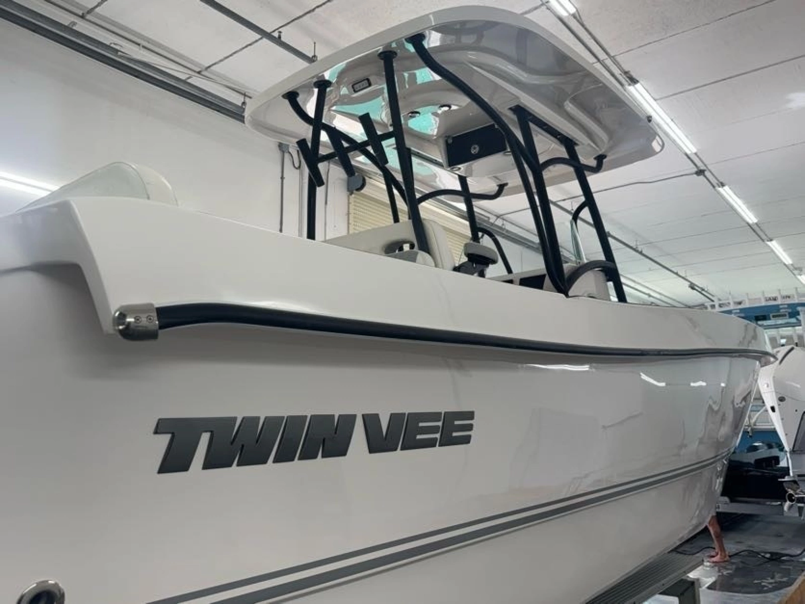 2020 Twin Vee 26 Viva SE