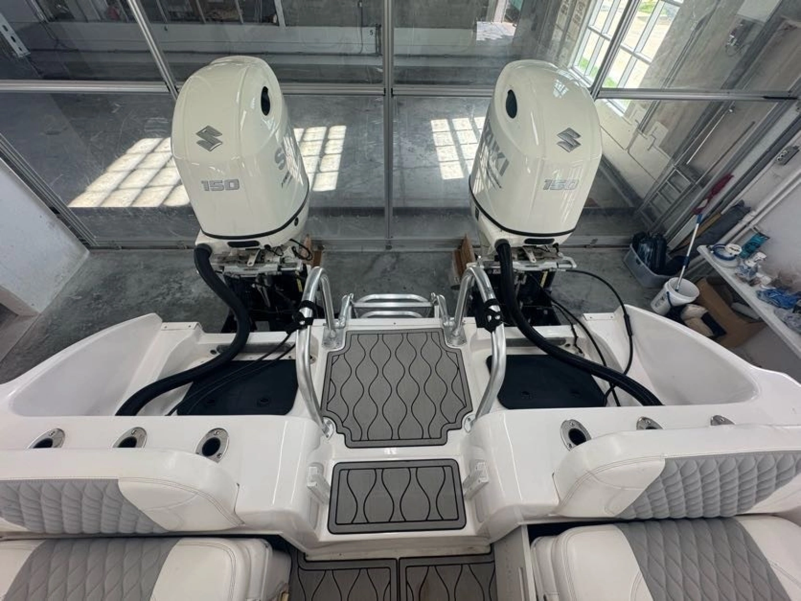 2020 Twin Vee 26 Viva SE