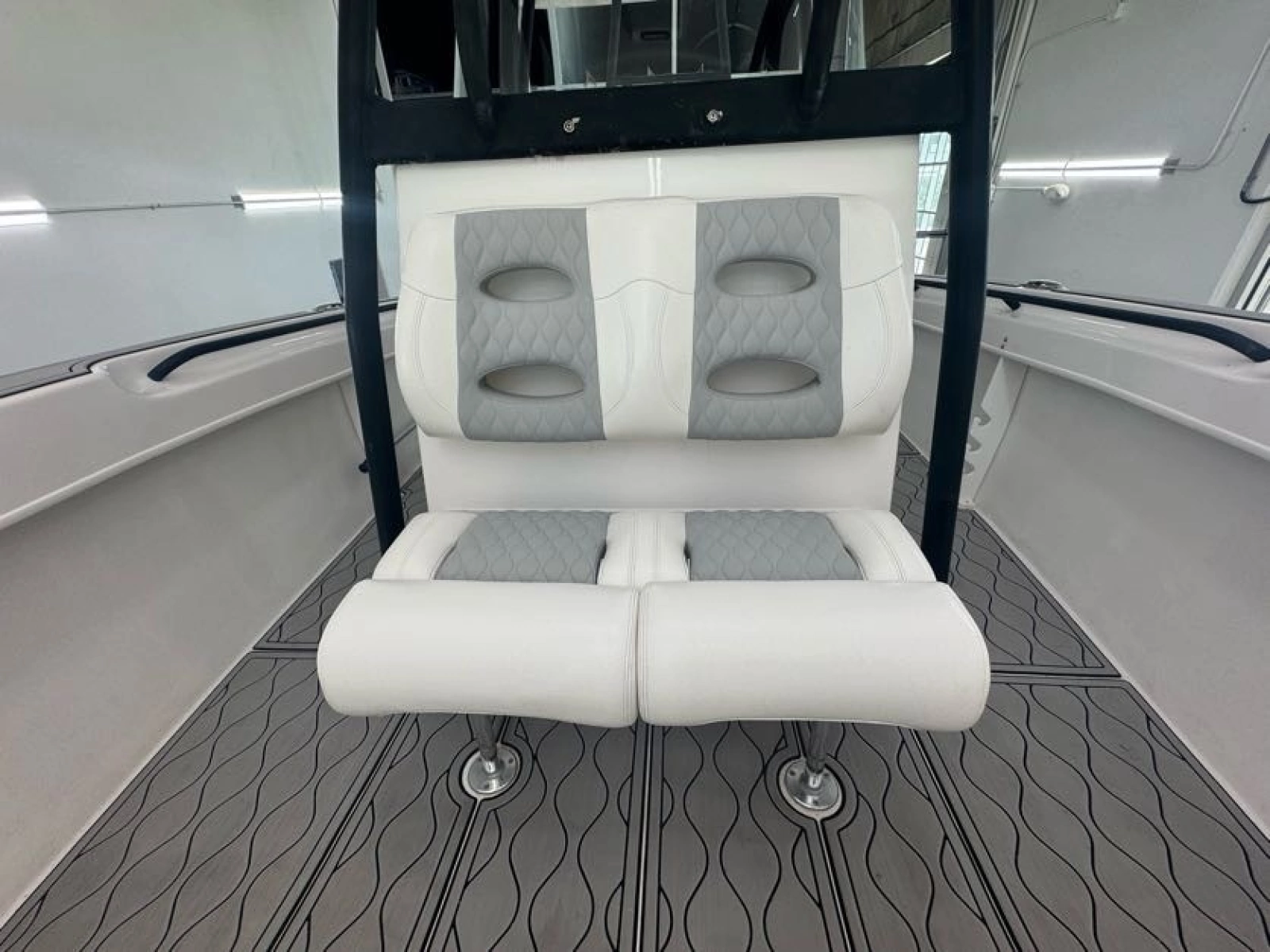 2020 Twin Vee 26 Viva SE
